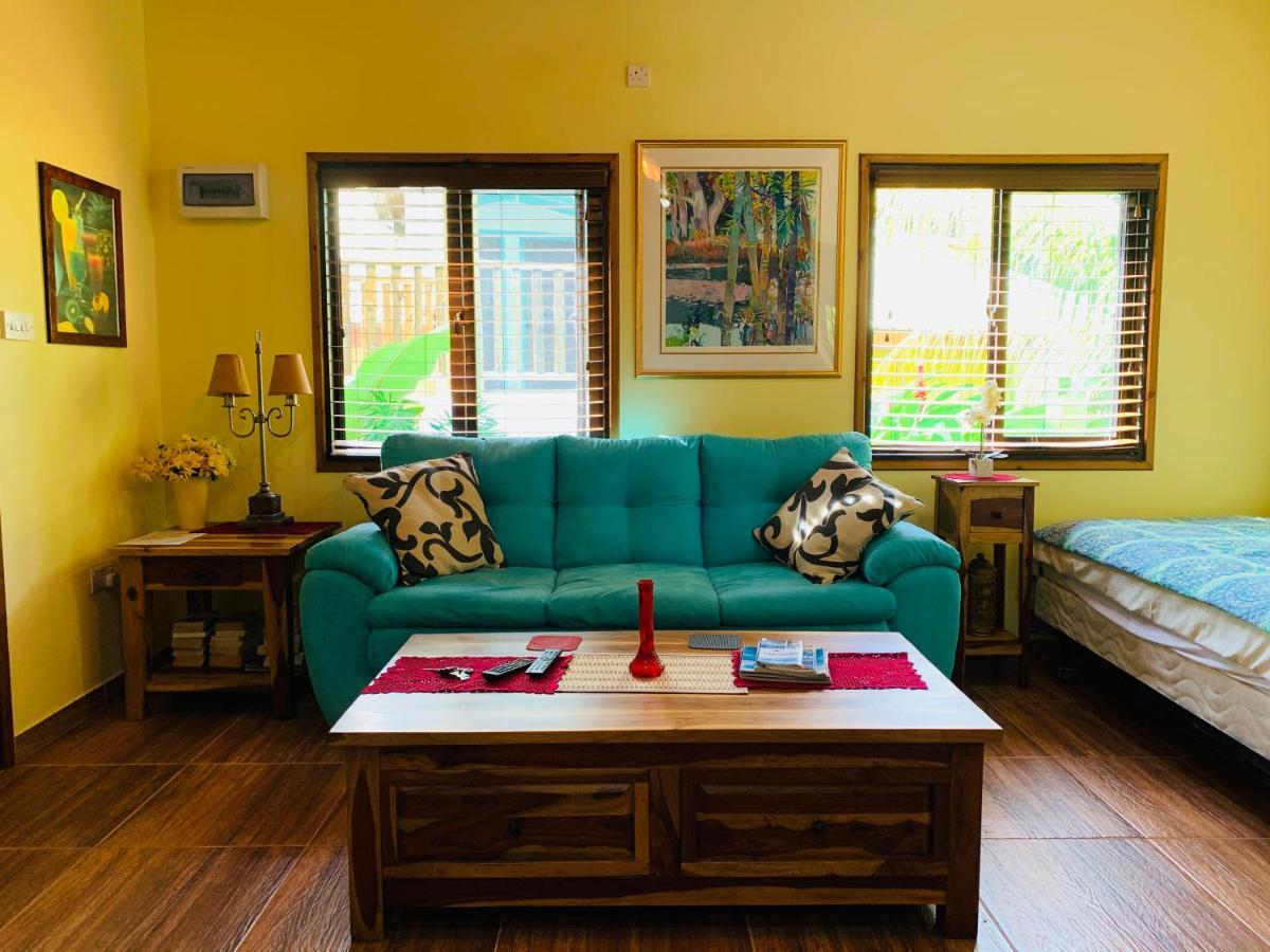 O'Soleil Chalets Self Catering Диг Екстериор снимка