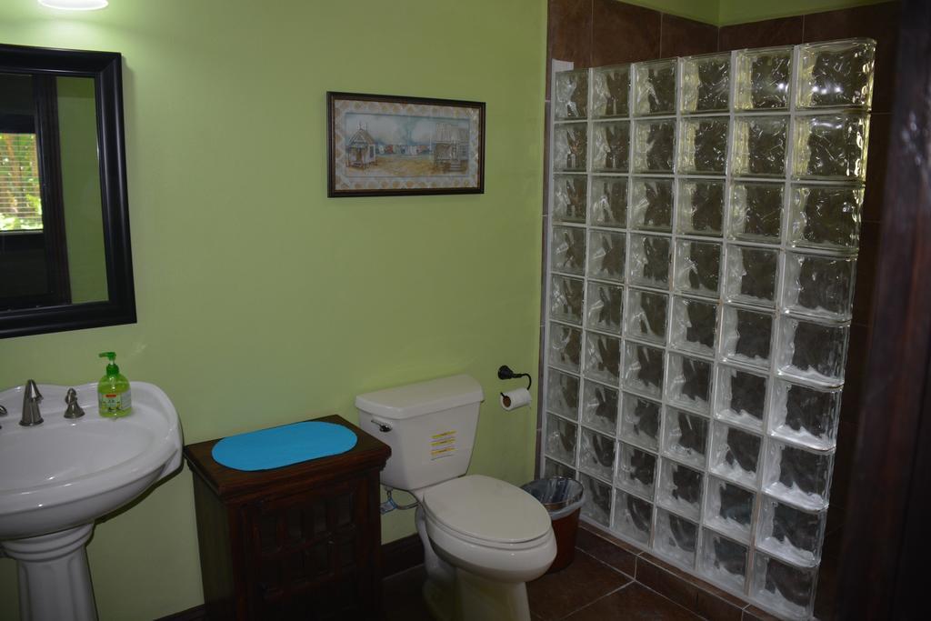 O'Soleil Chalets Self Catering Диг Стая снимка